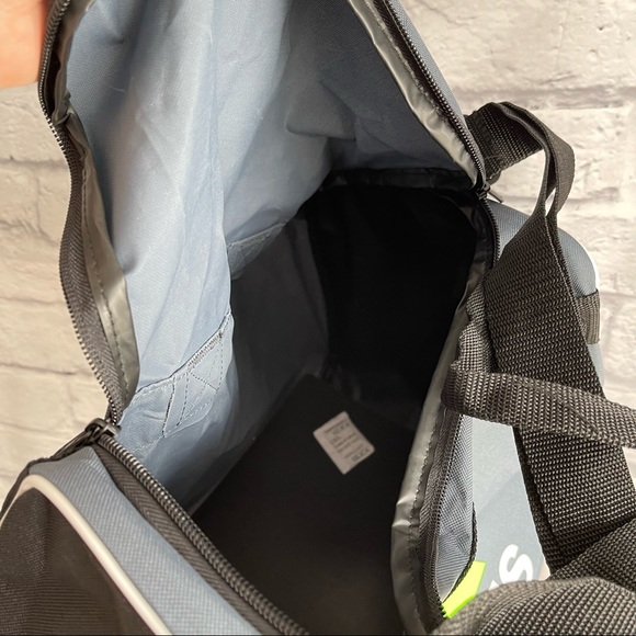 PREOWNED ADIDAS GREY GREEN DUFFLE BAG TOTE BAG GYM BAG - Picture 4 of 8